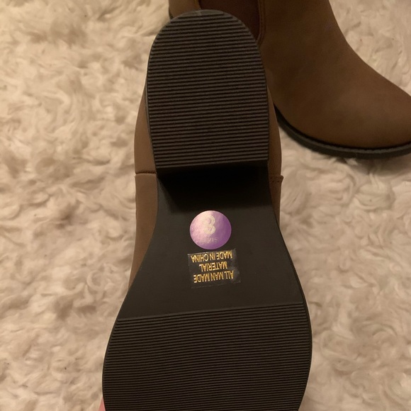 Morgan Rust Distressed Chelsea Boots - Picture 4 of 6